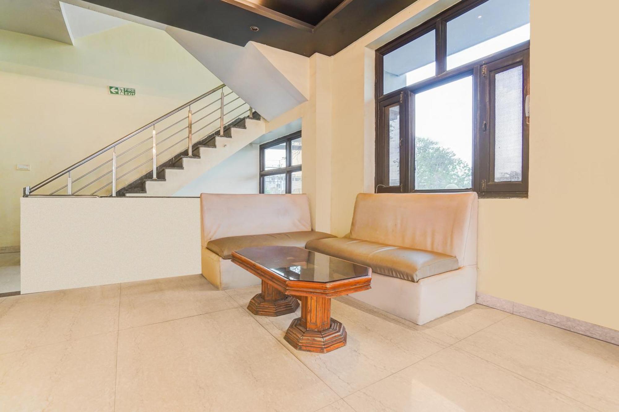 Super Townhouse Sikar Road Jaipur Formerly Hotel Aroma Inn Exteriör bild